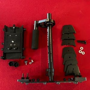 Glidecam HD-2000 handheld stabilizer system